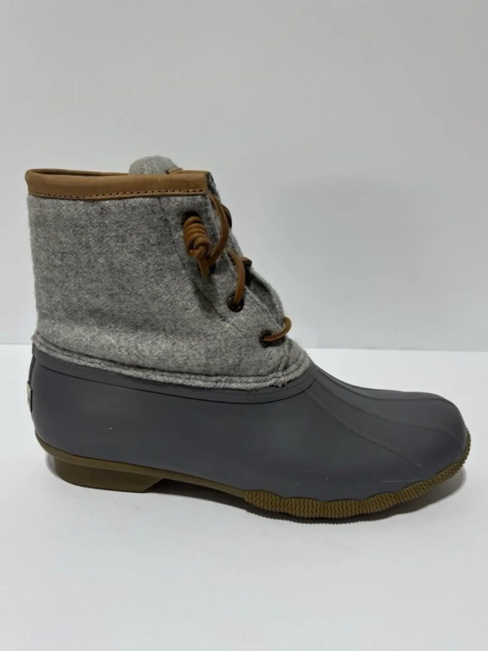 Sperry Women’s Saltwater Wool Rubber Grey Winter Boots, Size 8 M
